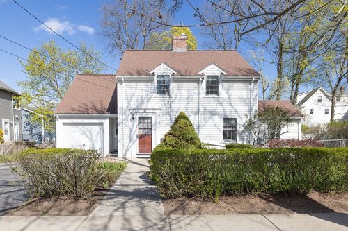 98 Cherry St, Newton, MA, 02465-1239 | Card Image