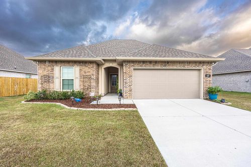 127 Horis Dr, Houma, LA, 70364-3807 | Card Image