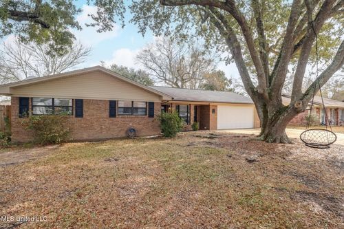 830 Bluewood Drive, Biloxi, MS, 39532 | Card Image