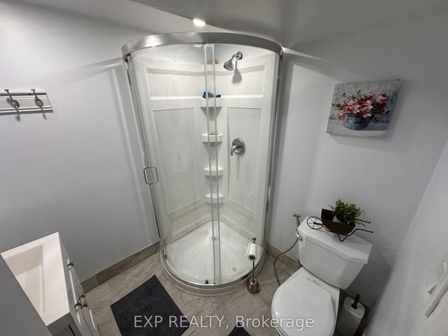 1076 Barwell Ave, House attached with 5 bedrooms, 3 bathrooms and 2 parking in Ottawa ON | Image 11