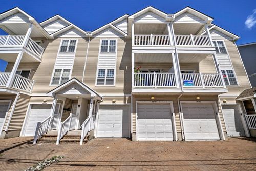 unit-101-307 E Poplar Ave, Wildwood, NJ, 08260-7302 | Card Image