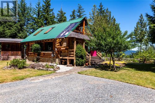 111 Blue Stone Dr, Salt Spring Island, BC, V8K1A6 | Card Image