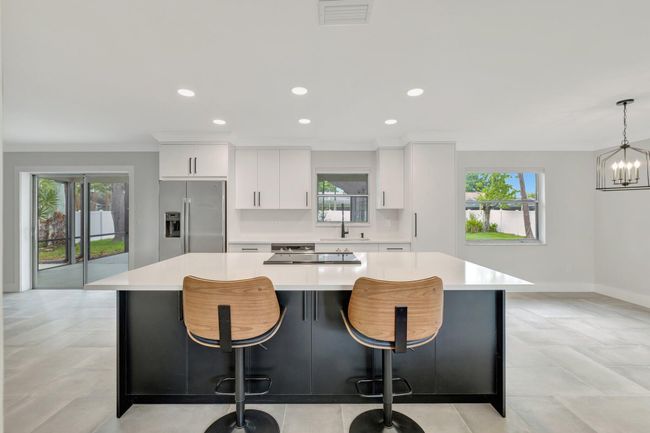 208 Sw Langfield Ave, House other with 3 bedrooms, 2 bathrooms and null parking in Port St. Lucie FL | Image 7