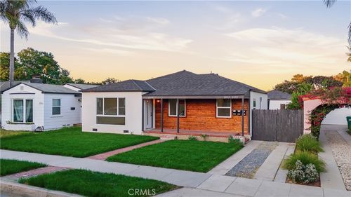 2030 Oregon Ave, Long Beach, CA, 90806-4139 | Card Image