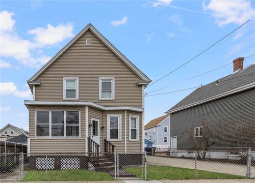 95 Corinth St, Providence, RI, 02907-2005 | Card Image