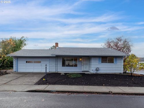 12500 Sw Prince Albert St, King City, OR, 97224-2427 | Card Image