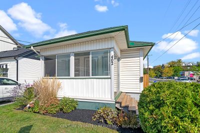 402 Mcdonnel St, House other with 1 bedrooms, 2 bathrooms and 2 parking in Peterborough ON | Image 1