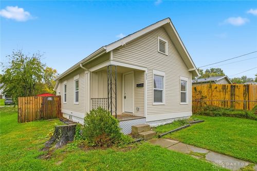 633 Xenia Ave, Xenia, OH, 45385-5153 | Card Image