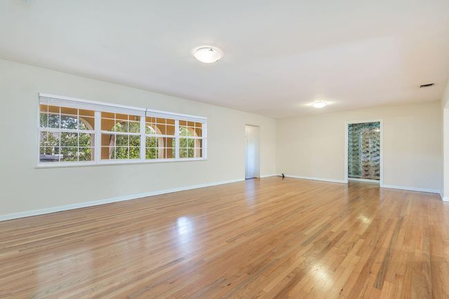 118 Linda Ln, House other with 3 bedrooms, 2 bathrooms and null parking in West Palm Beach FL | Image 4
