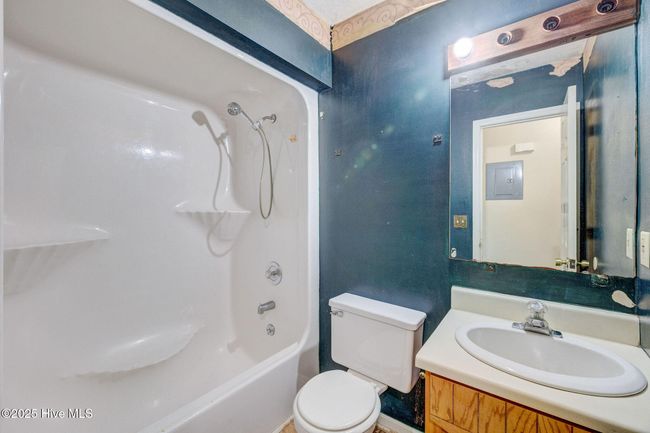 4 - 4153 Spirea Dr, Condo with 2 bedrooms, 2 bathrooms and null parking in Wilmington NC | Image 23