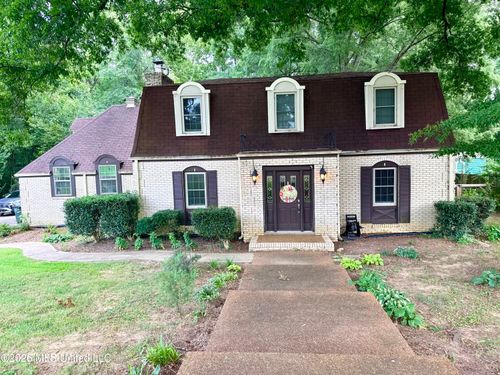 109 Brookside Dr, Senatobia, MS, 38668-1506 | Card Image