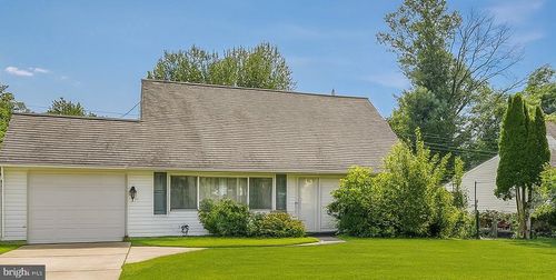 218 Plumbridge Dr, LEVITTOWN, PA, 19056-3536 | Card Image