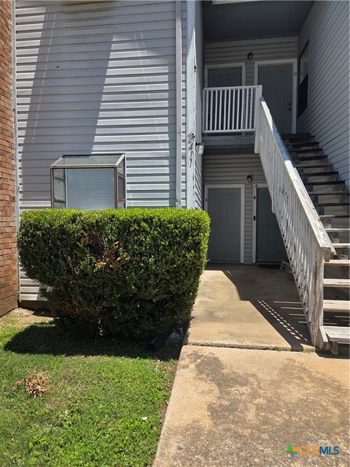 2411 W Slaughter Ln, Austin, TX, 78748-5935 | Card Image