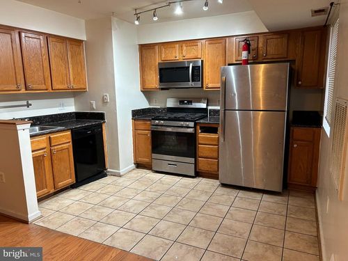 apt-102-4110 Ames St Ne, WASHINGTON, DC, 20019-3330 | Card Image