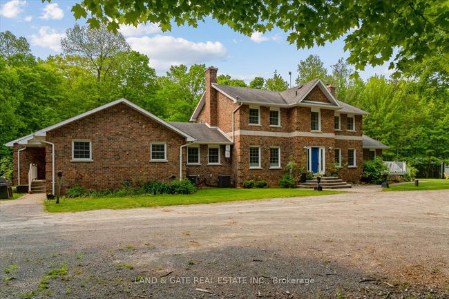 398 Sandy Hook Rd, House other with 7 bedrooms, 5 bathrooms and 20 parking in Pontypool ON | Image 4