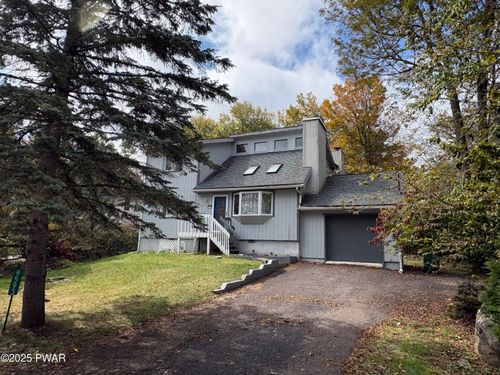 9593 Dawn Ln, Tobyhanna, PA, 18466-3844 | Card Image