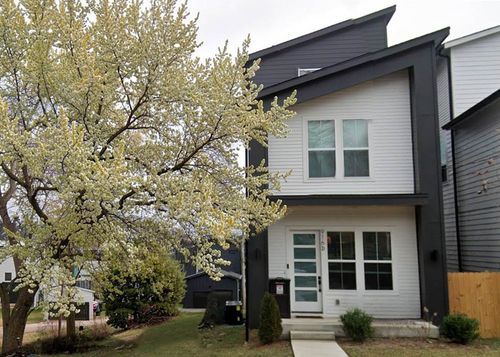 d-916D 32nd Ave N, Nashville, TN, 37209-2630 | Card Image