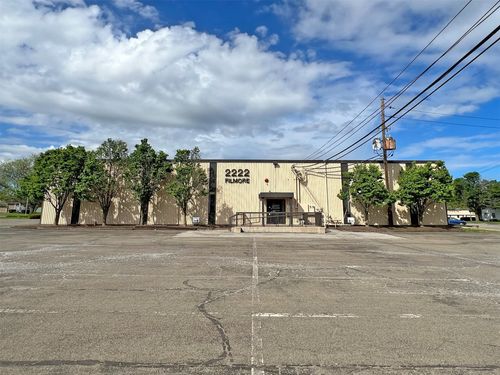610-2820 W 23rd St, Erie, PA, 16506-2915 | Card Image