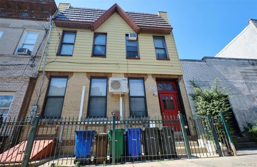 586 Onderdonk Ave, Ridgewood, NY, 11385-2244 | Card Image
