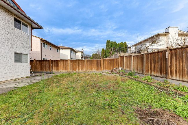1257 Nestor St, House other with 6 bedrooms, 4 bathrooms and 2 parking in Coquitlam BC | Image 36