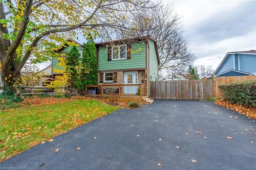 38 Golden Orchard Dr, Hamilton, ON, L9C6J5 | Card Image