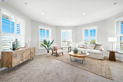 1401-1121 40th St, Emeryville, CA, 94608 | Card Image