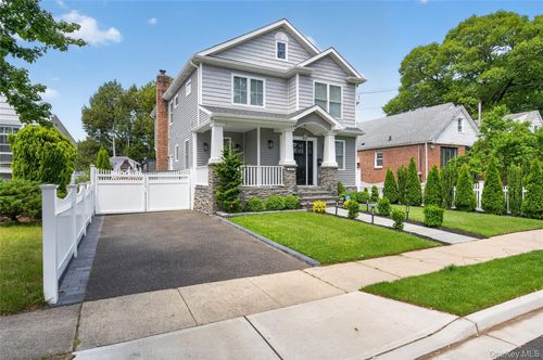 276 Rintin Street, Hempstead, NY, 11010 | Card Image