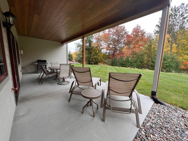 Beautifully manicured backyard.jpg | Image 12