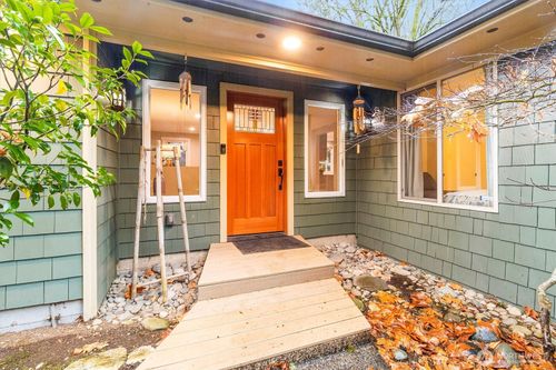 299 Friday Creek Rd, Bellingham, WA, 98229-9331 | Card Image