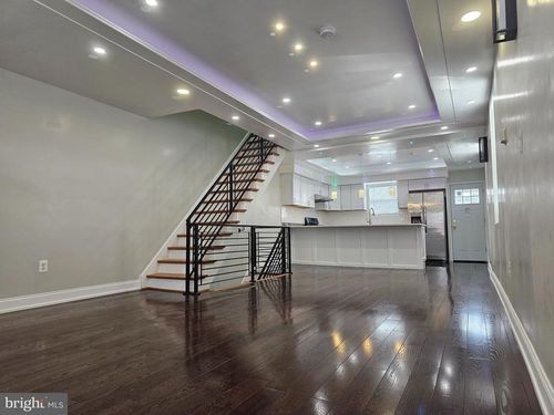 1555 S Hollywood St, PHILADELPHIA, PA, 19146-3515 | Card Image