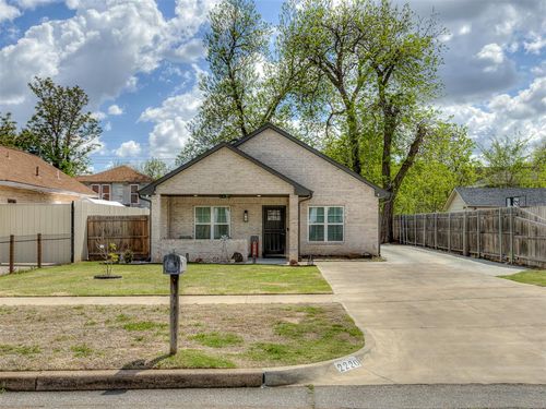 2220 Nw 13th St, Oklahoma City, OK, 73107-4904 | Card Image