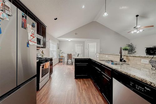 28519 Oakden Ct, Huffman, TX, 77336-3632 | Card Image