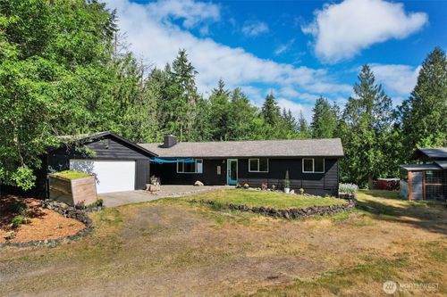 2958 Nw Four Wheel Dr, Seabeck, WA, 98380-9644 | Card Image