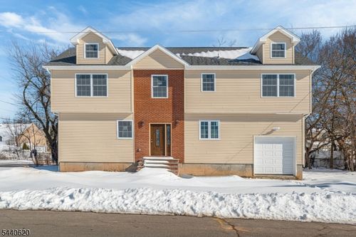 31 Davis Ave, Somerset, NJ, 08873-3667 | Card Image
