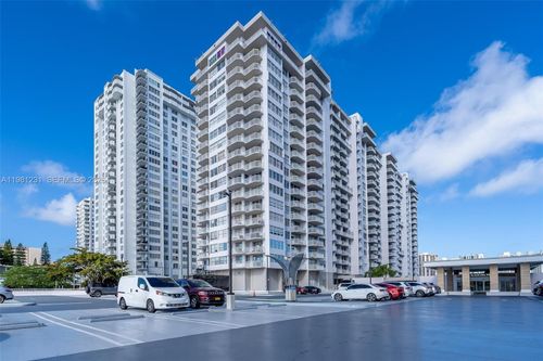 402-18071 Biscayne Blvd, Aventura, FL, 33160-2511 | Card Image