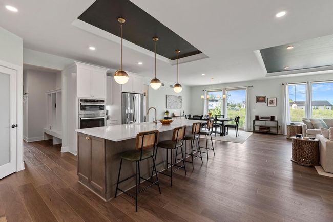 N55W19373 Red Crown Lane, House other with 4 bedrooms, 3 bathrooms and null parking in Menomonee Falls WI | Image 4