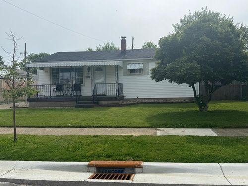 20 Van Buren Dr, Hamilton, OH, 45011-4625 | Card Image