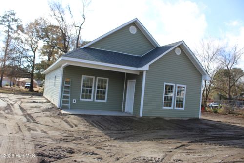 212 W Charity Rd, Rose Hill, NC, 28458-1008 | Card Image