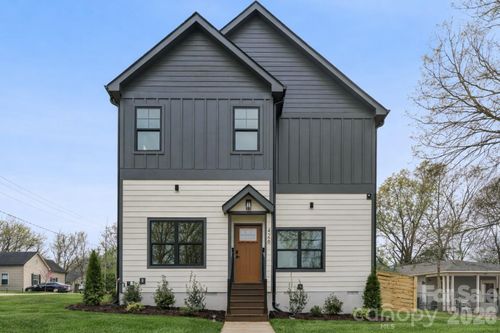 426 E 19th St, Charlotte, NC, 28206-3483 | Card Image