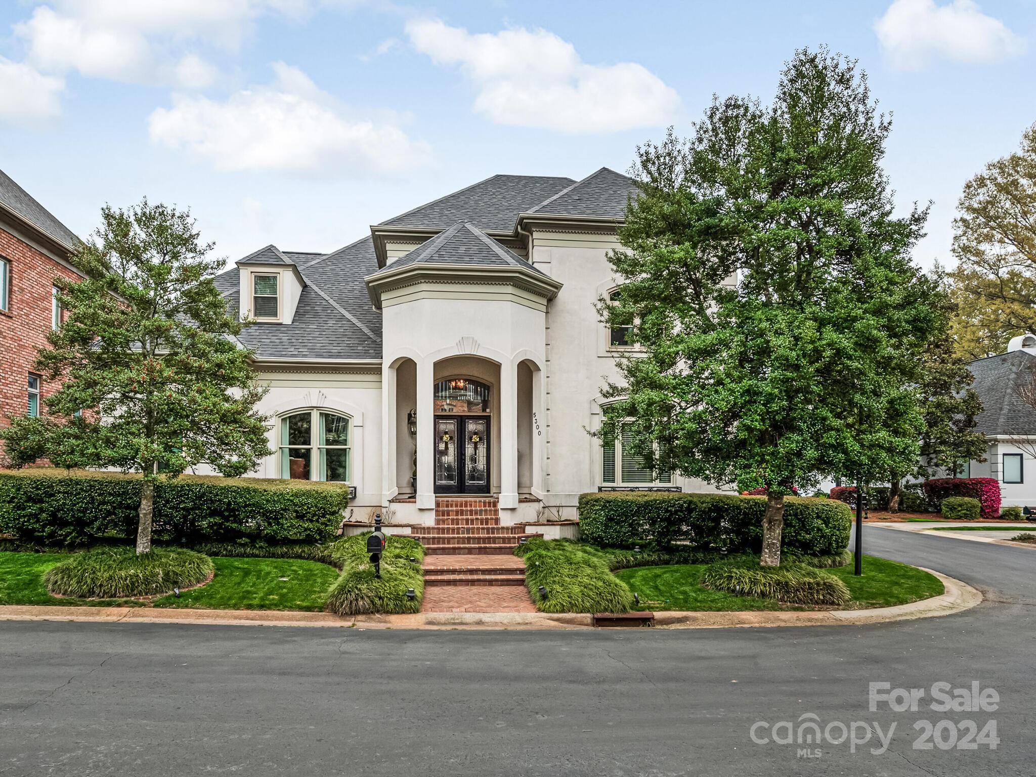 Haynes Hall Pl, Charlotte, NC 28270