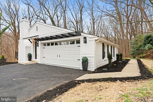 971 Stevens Ln, WAYNE, PA, 19087-2223 | Card Image