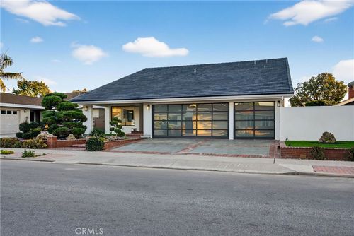 4664 Hazelnut Ave, Seal Beach, CA, 90740 | Card Image