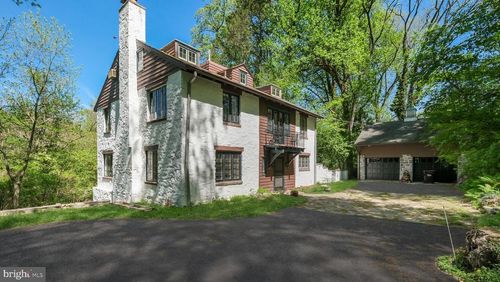 203 E Ferry Rd, YARDLEY, PA, 19067-1014 | Card Image