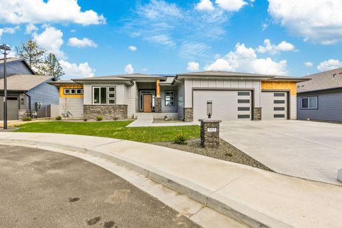 3915 S Glendora Dr, Spokane, WA, 99223-1597 | Card Image