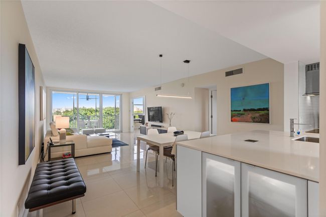 APT-603 - 2661 S Course Dr, Condo with 2 bedrooms, 2 bathrooms and null parking in Pompano Beach FL | Image 10