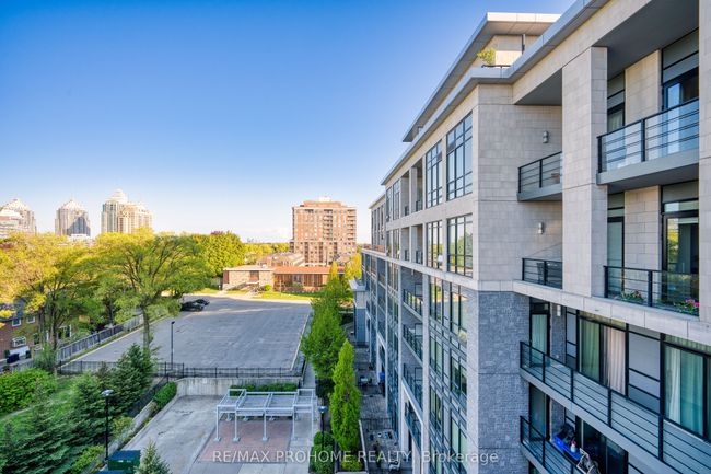 213 - 21 Clairtrell Rd, Condo with 2 bedrooms, 2 bathrooms and 1 parking in Toronto ON | Image 40