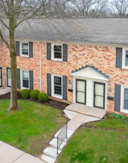 67-2460 Village Dr Se, Grand Rapids, MI, 49506-5455 | Card Image