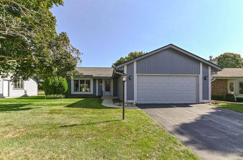 5444 Morningside Ln, Greenfield, WI, 53221-3218 | Card Image