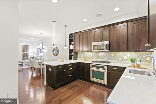 1022 3rd Pl Se, WASHINGTON, DC, 20003-3486 | Card Image