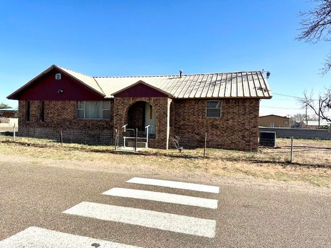 500 W F St, House other with 3 bedrooms, 1 bathrooms and null parking in Monahans TX | Image 17